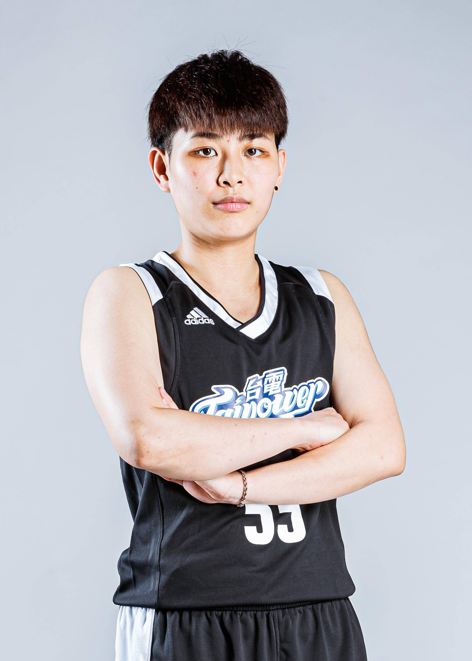 https://img.xypdt.cn/img/basketball/player/83df7629fde16e154e5649ab4850fde1.png